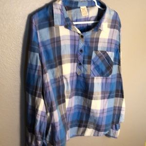 Blue and purple plaid pull over